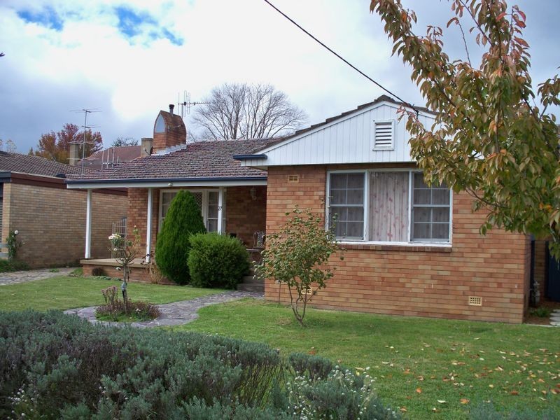 27 Malvern Street, Lithgow NSW 2790