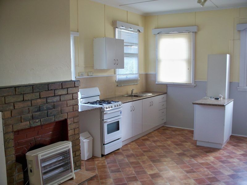 16 Eskbank Street, Lithgow NSW 2790