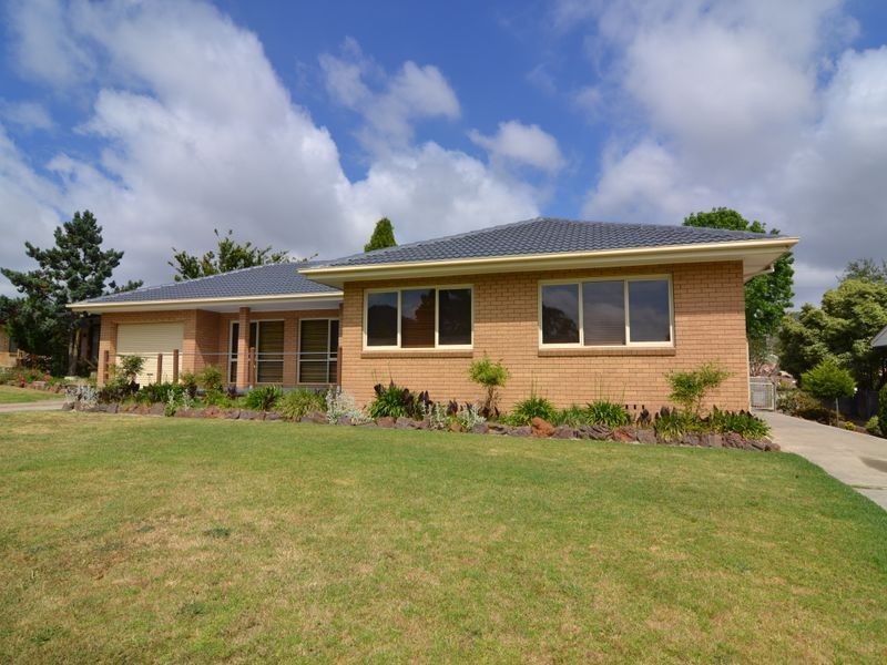 22 Curtin Place, Lithgow NSW 2790