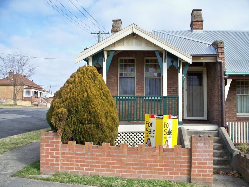 42 Cook Street, Lithgow NSW 2790