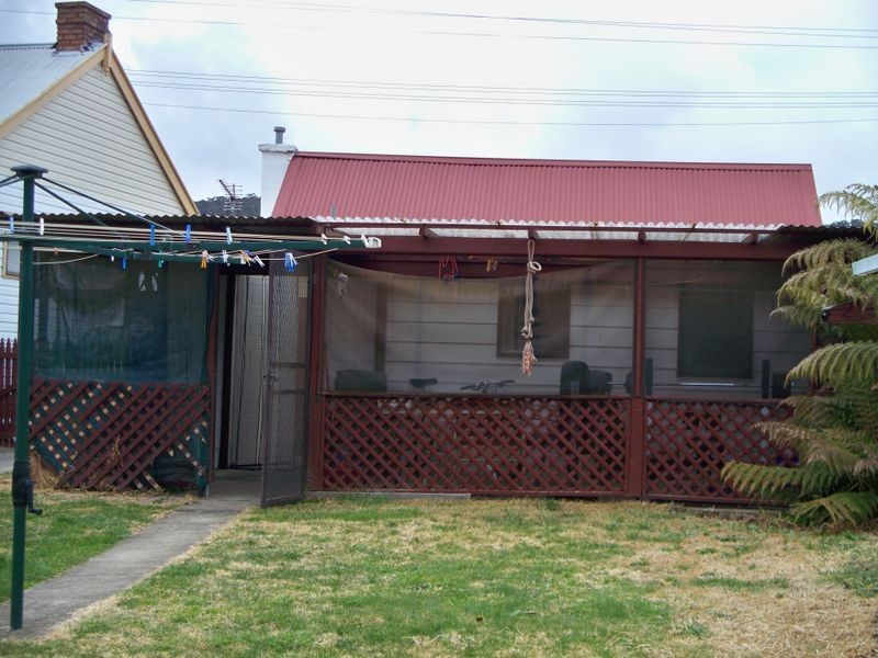 180 Inch Street, Lithgow NSW 2790