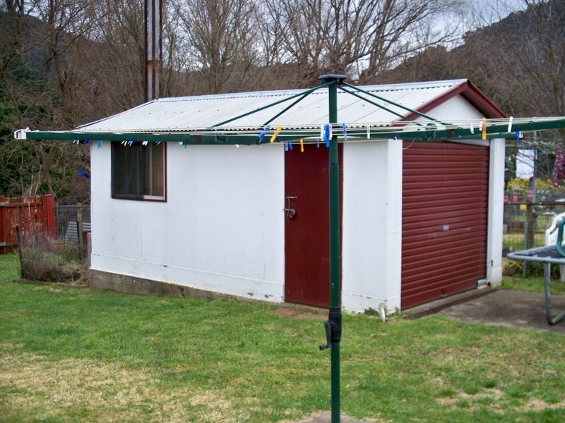 180 Inch Street, Lithgow NSW 2790