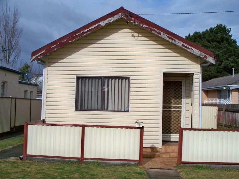 4 Burton Street, Lithgow NSW 2790