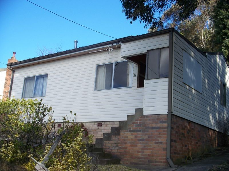31 Fourth Street, Lithgow NSW 2790