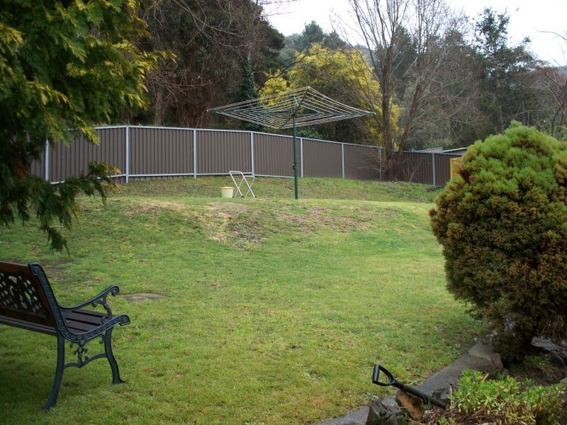 27 Hepburn Street, Lithgow NSW 2790