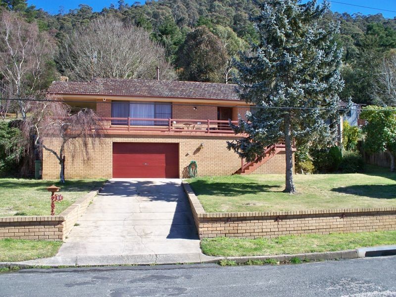 27 Hepburn Street, Lithgow NSW 2790