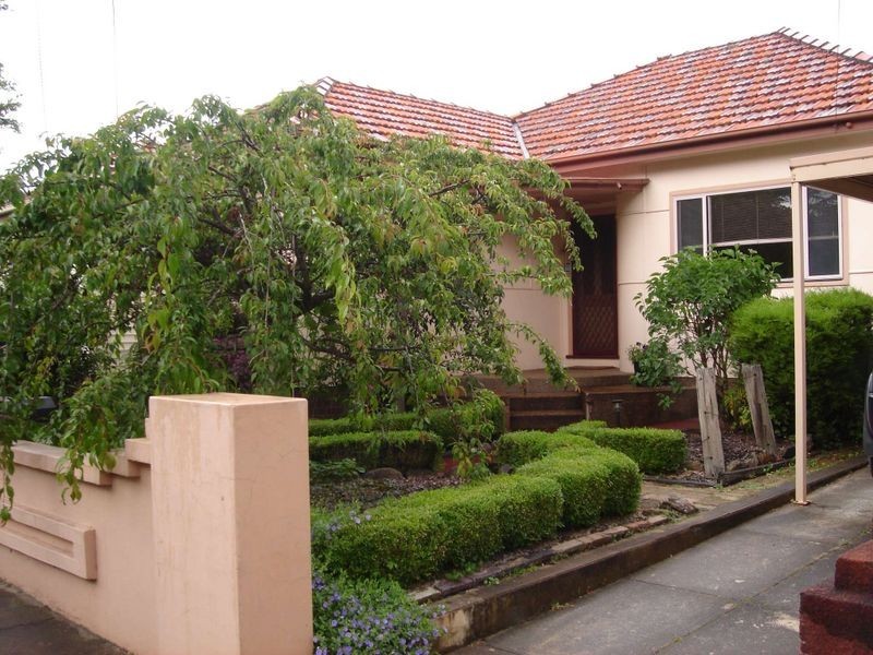 37 Martini Parade, Lithgow NSW 2790