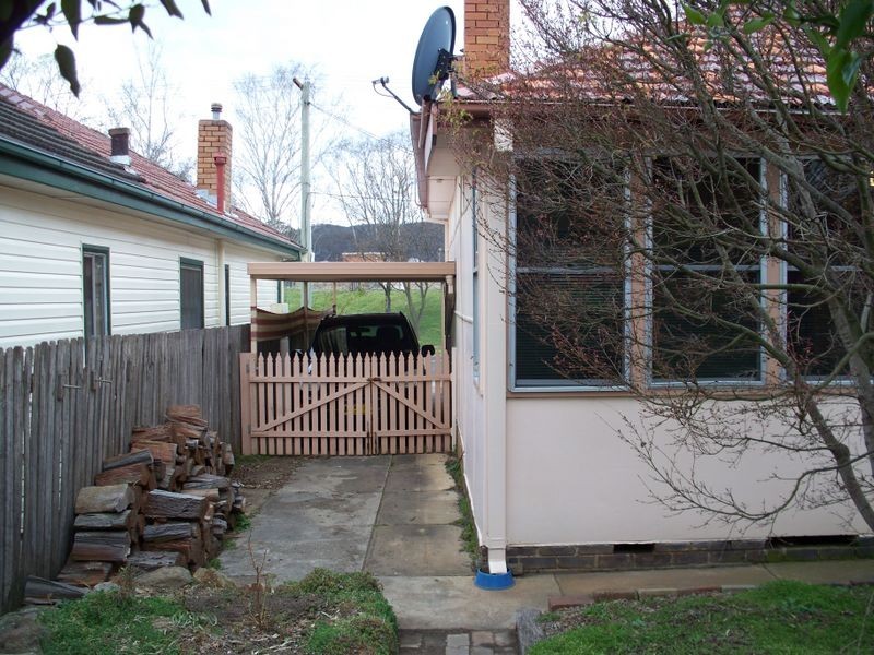 37 Martini Parade, Lithgow NSW 2790