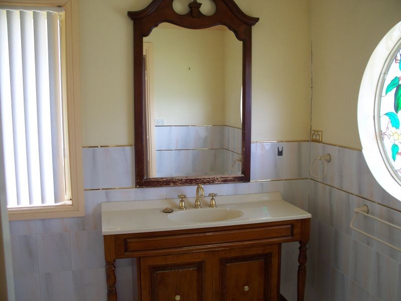 22 Maple Crescent, Lithgow NSW 2790