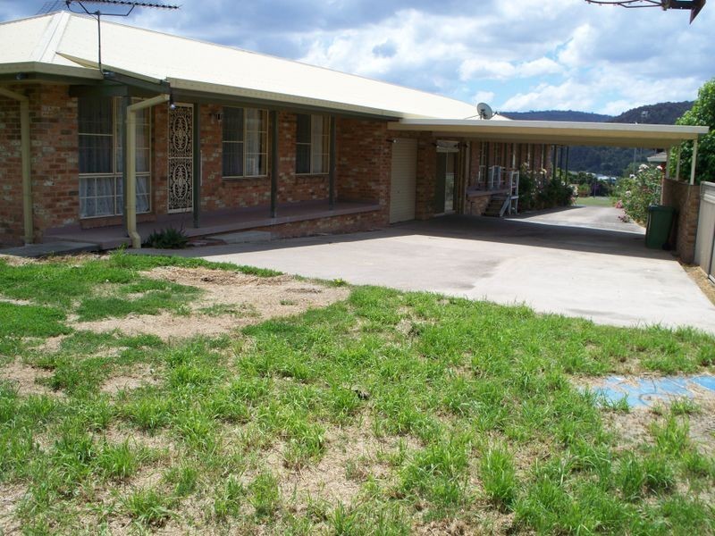 22 Maple Crescent, Lithgow NSW 2790