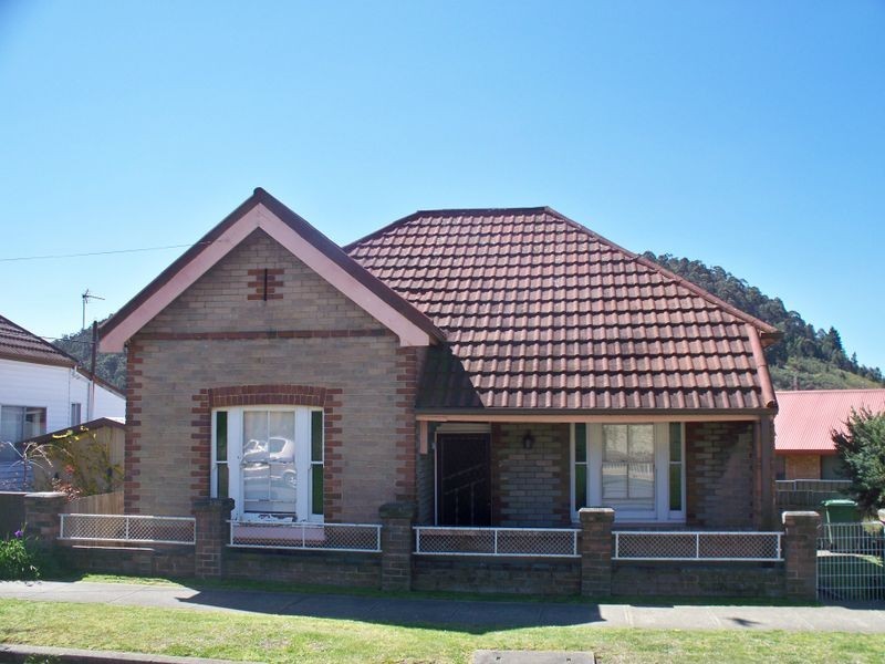 2 Read Avenue, Lithgow NSW 2790