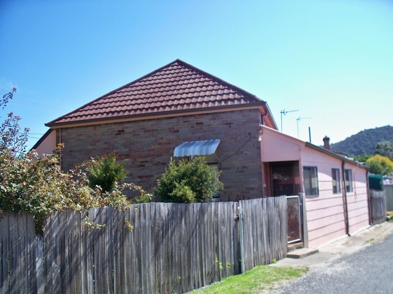 2 Read Avenue, Lithgow NSW 2790