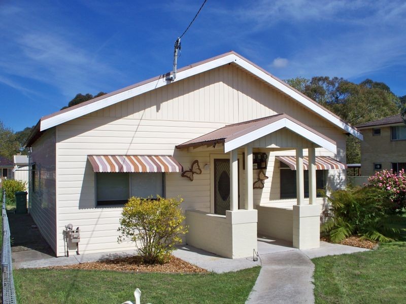 6 Sandford Avenue, Lithgow NSW 2790