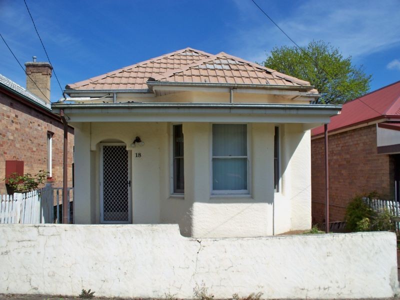 18 Cupro Street, Lithgow NSW 2790