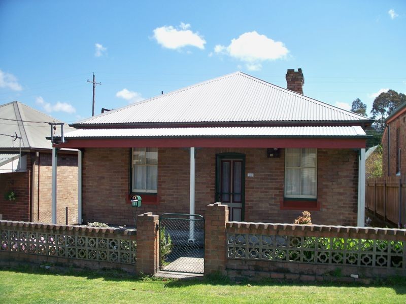 18 Chifley Road, Lithgow NSW 2790