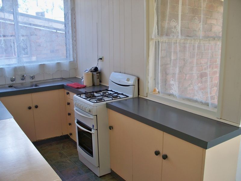 18 Chifley Road, Lithgow NSW 2790