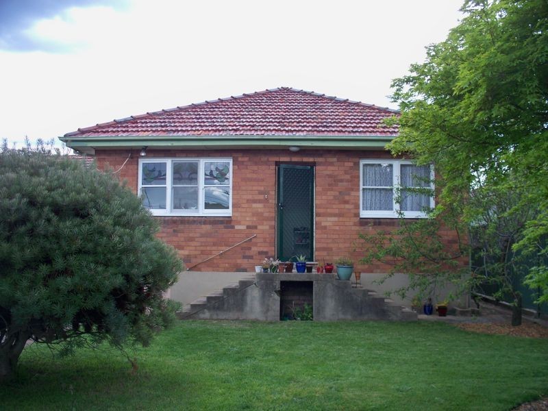 70 Rifle Parade, Lithgow NSW 2790