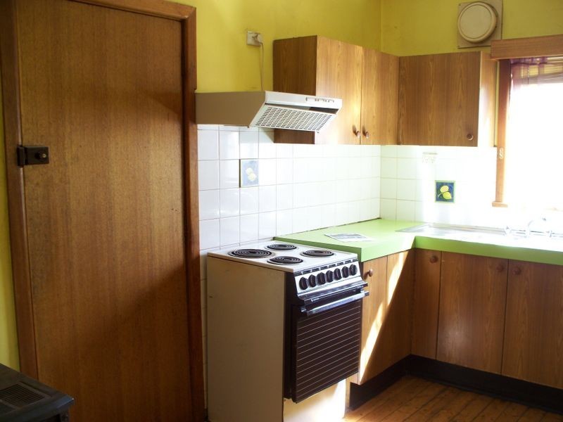 2 Crossing Street, Portland NSW 2847