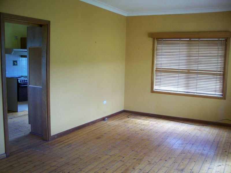 2 Crossing Street, Portland NSW 2847