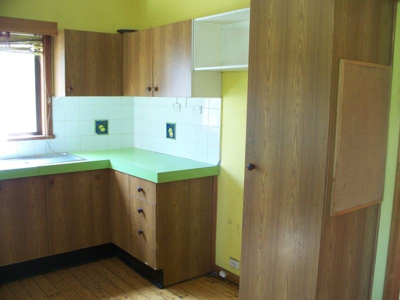 2 Crossing Street, Portland NSW 2847