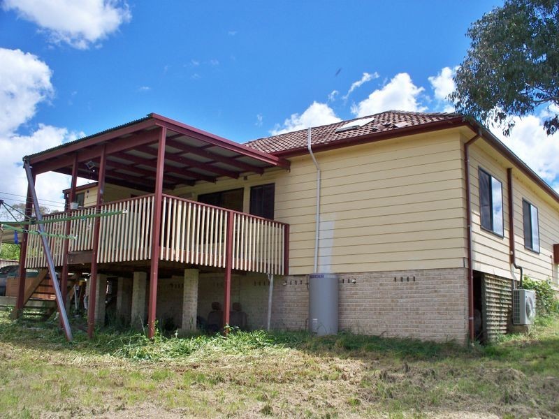 2 Crossing Street, Portland NSW 2847