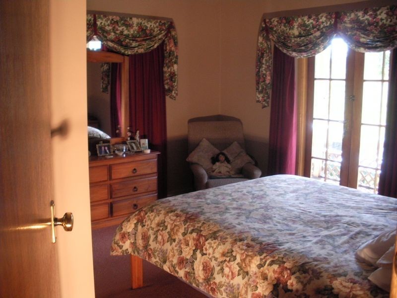 8 Thompson Street, Portland NSW 2847