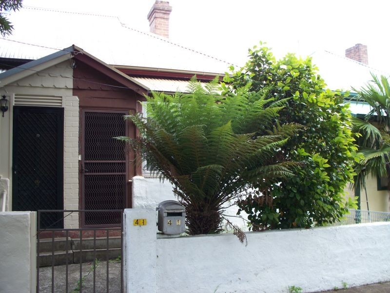41 Read Avenue, Lithgow NSW 2790