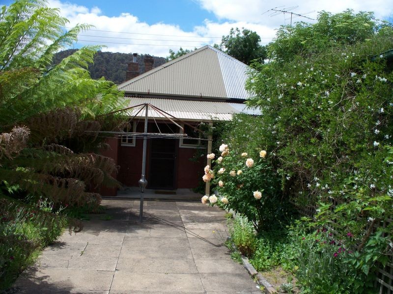 41 Read Avenue, Lithgow NSW 2790