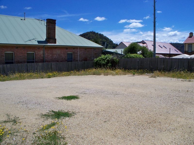 39 Railway Parade, Lithgow NSW 2790