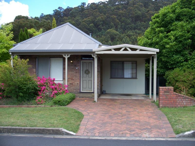 8 Sutcliffe Street, Lithgow NSW 2790