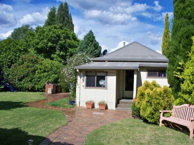 8 Sutcliffe Street, Lithgow NSW 2790