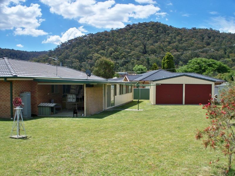 10 Mortlock Close, Lithgow NSW 2790