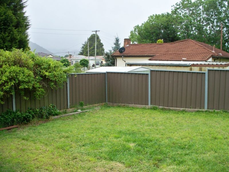 12 Amiens Street, Lithgow NSW 2790