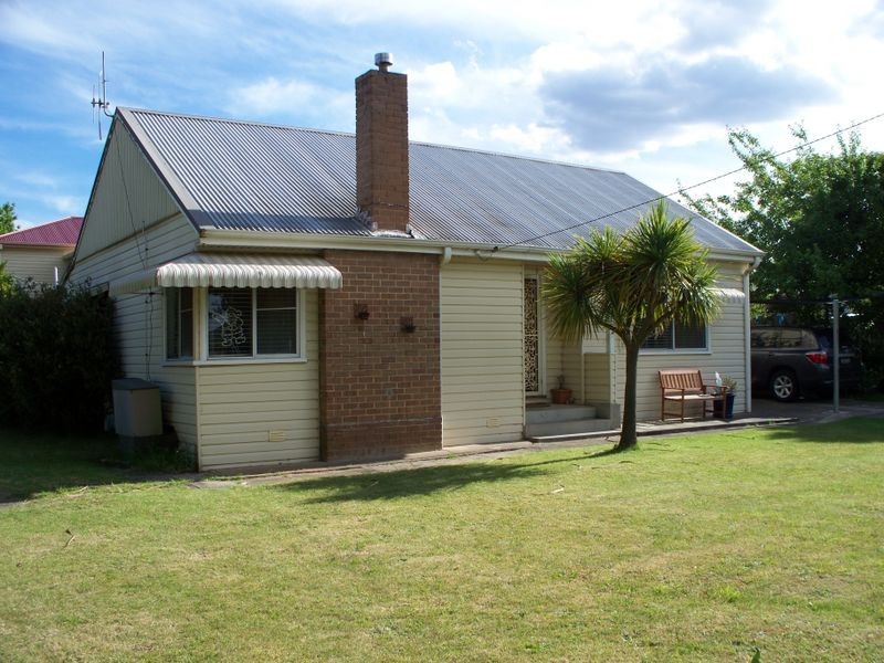 12 Amiens Street, Lithgow NSW 2790