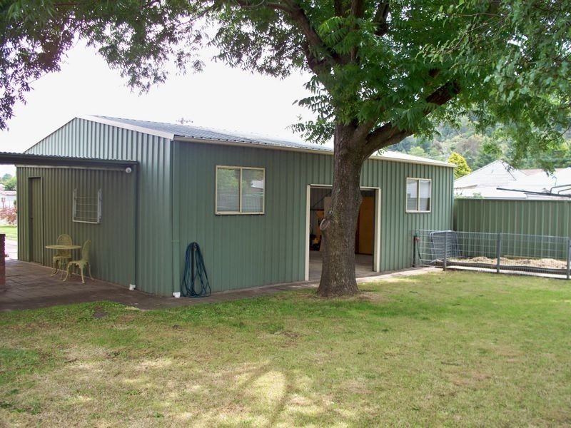 4 Wear Street, Lithgow NSW 2790