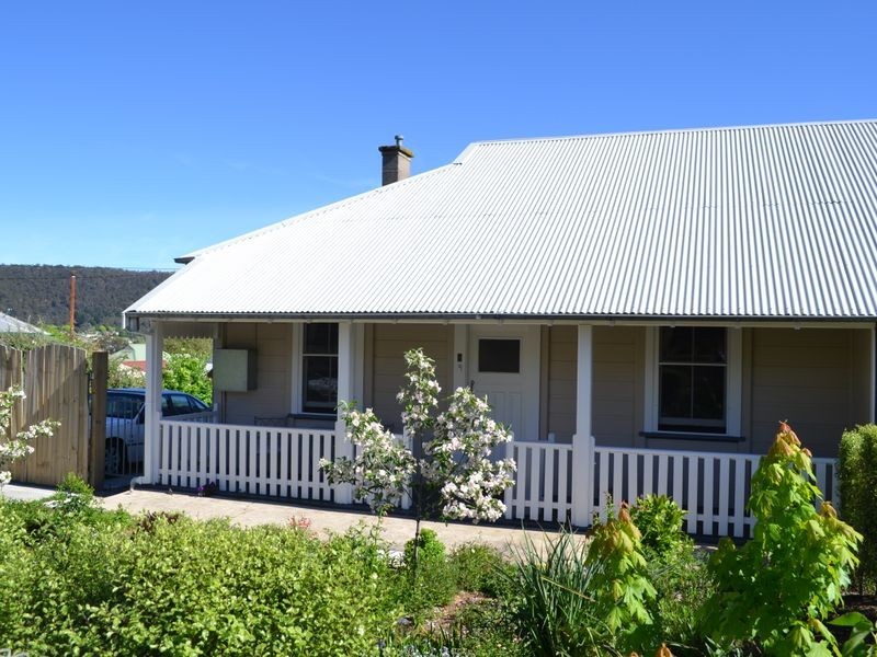 8 Whitton Street, Lithgow NSW 2790
