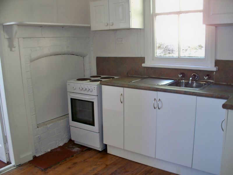 2 Woolnough Street, Lithgow NSW 2790