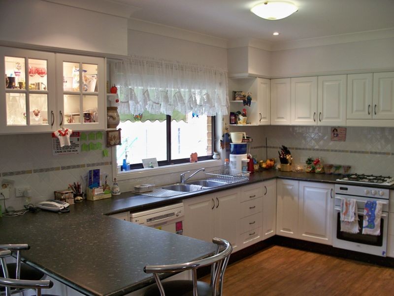 2B Hughes Lane, Marrangaroo NSW 2790