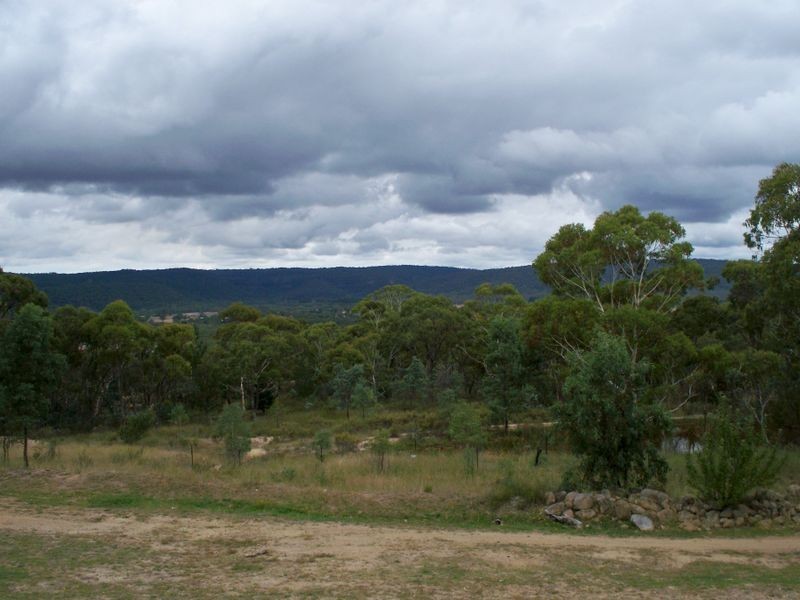 2B Hughes Lane, Marrangaroo NSW 2790