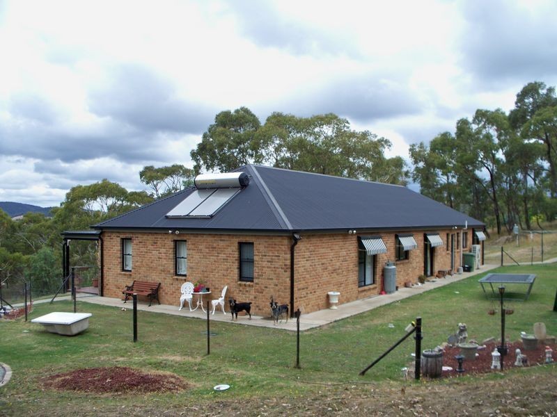 2B Hughes Lane, Marrangaroo NSW 2790