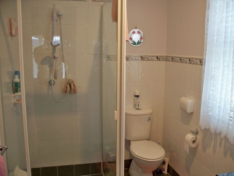 2B Hughes Lane, Marrangaroo NSW 2790