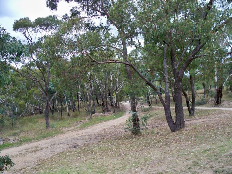2B Hughes Lane, Marrangaroo NSW 2790