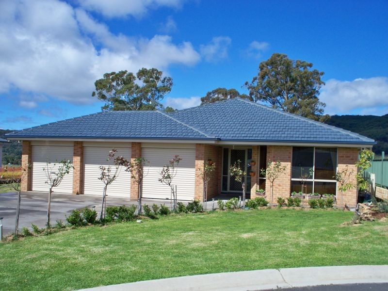 18 Robertson Street, Lithgow NSW 2790