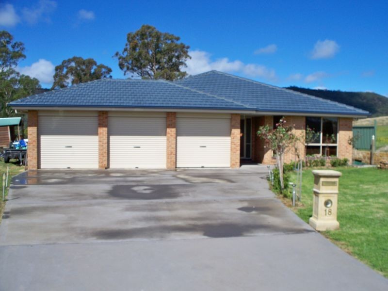 18 Robertson Street, Lithgow NSW 2790