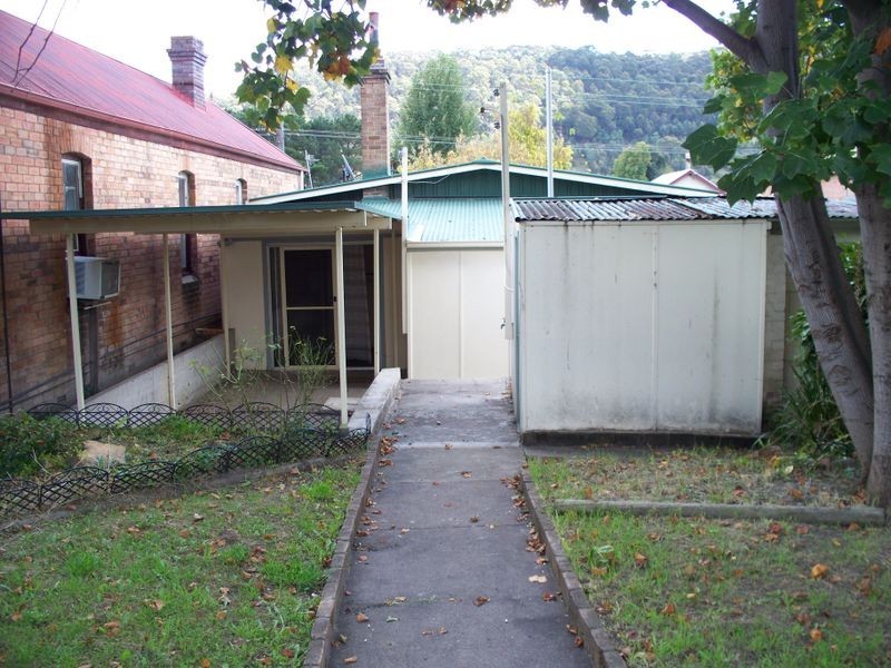 73 Inch Street, Lithgow NSW 2790