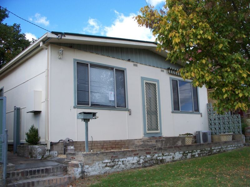 73 Inch Street, Lithgow NSW 2790