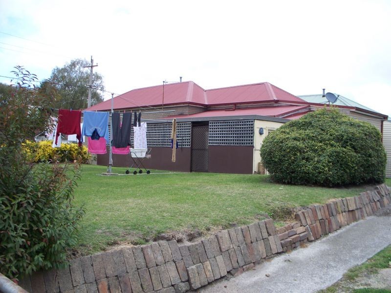 28 Laidley Street, Lithgow NSW 2790