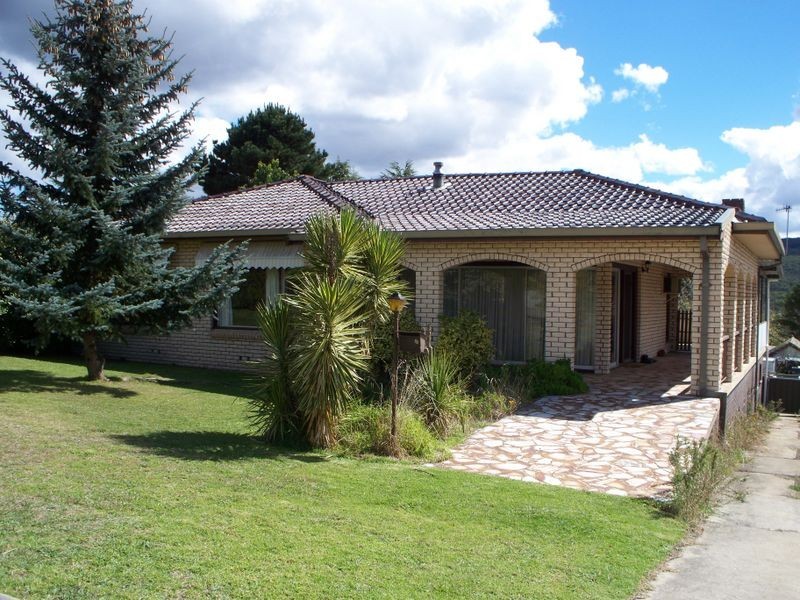 44 James Parade, Wallerawang NSW 2845