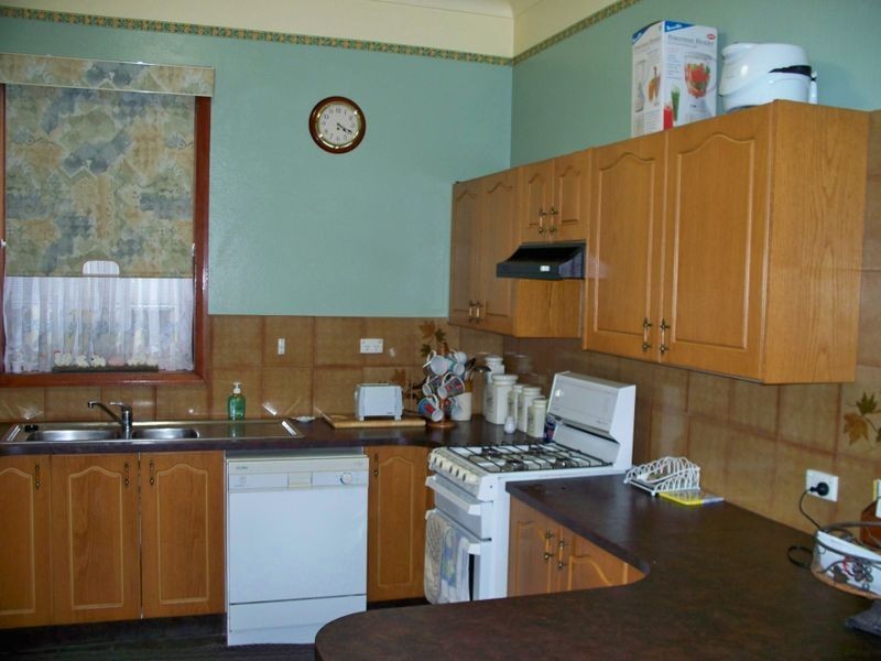 24 Academy Street, Lithgow NSW 2790
