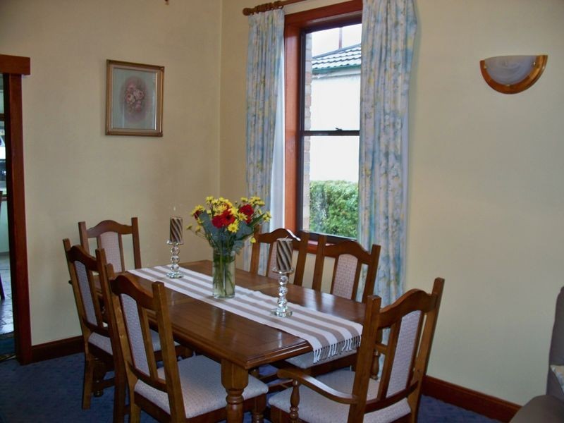 24 Academy Street, Lithgow NSW 2790
